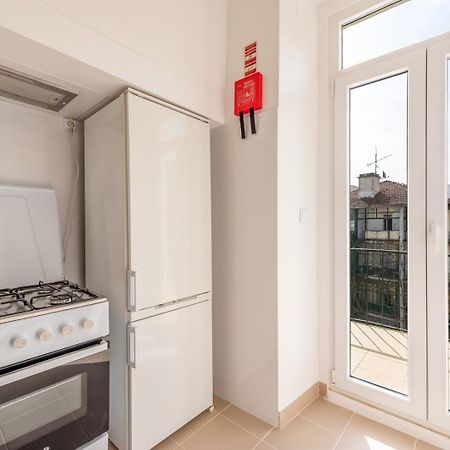 Guestready - Saldanha Building Tower Apartment Lisbon Bagian luar foto