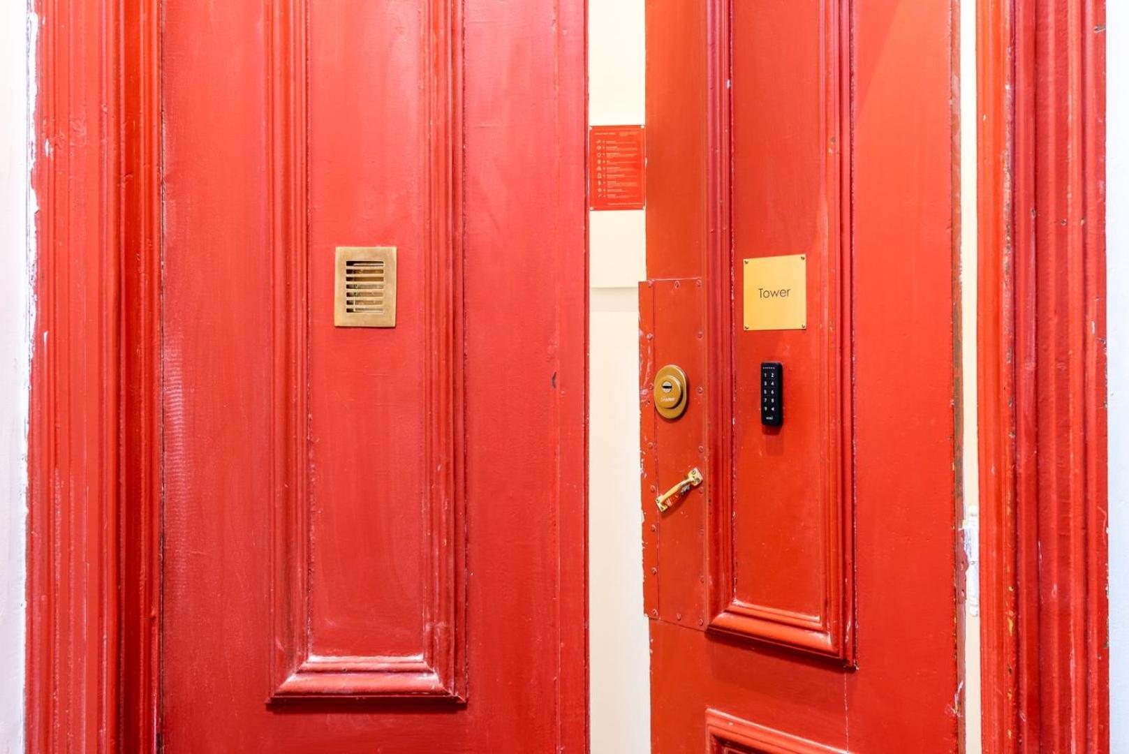 Guestready - Saldanha Building Tower Apartment Lisbon Bagian luar foto