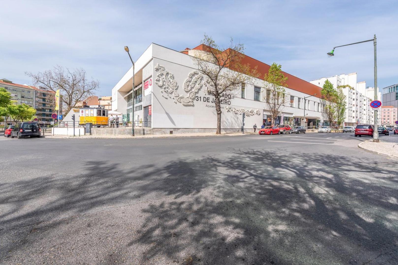 Guestready - Saldanha Building Tower Apartment Lisbon Bagian luar foto